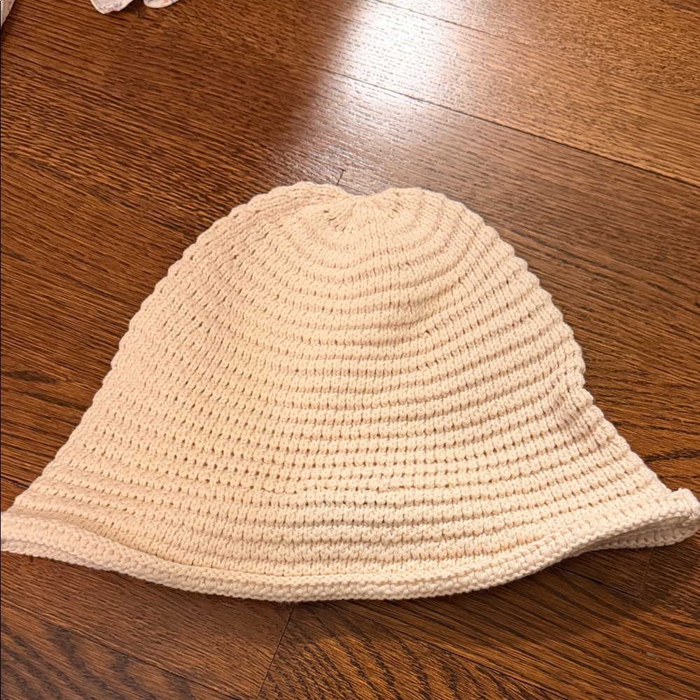 Beach hat